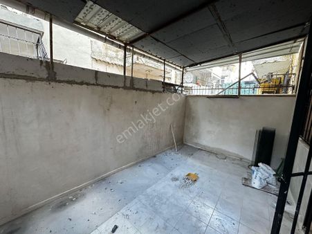 Acil Satılık D.gazlı Bahçelı Düz Giriş Daire