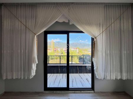 Akçay Sezgin Emlaktan Kazdağları Manzaralı Satılık 3+1 Dublex