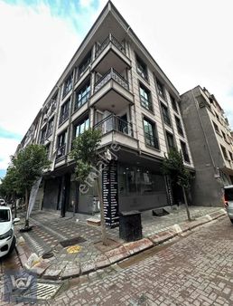 Telsiz De 2 Katlı, 120 M2, Yeni Binada Köşe Dükkan
