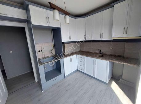 Yörük Mahallesinde Geniş 3+1 Kiralık 120 M2 Net Daire