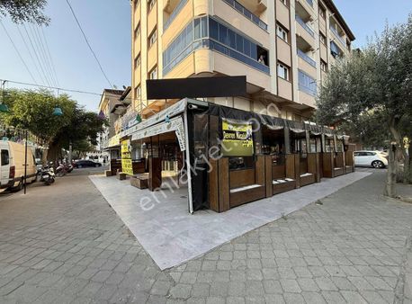 Menderes Caddesi Üzeri Devren Kiralık 350 M2 Cafe Fırın