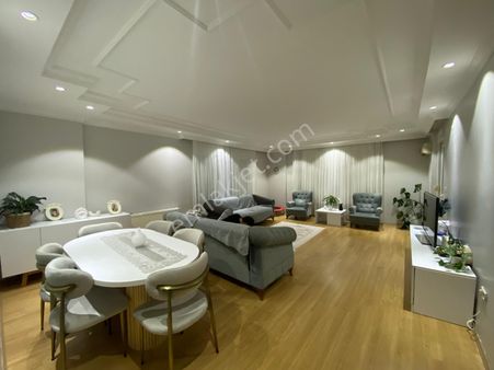 E5'e Yakın Butik Sitede Geniş 3+1 Satılık Daire