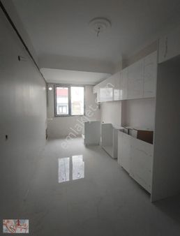 Sultanbeyli Necip Fazıl Yatırımlık Oturumluk Fırsat Daire