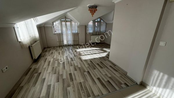 Metrobüse 2 Dakika 2+1 Yeni Binada 80m2 Asansörlü Kiralık Teras Katı
