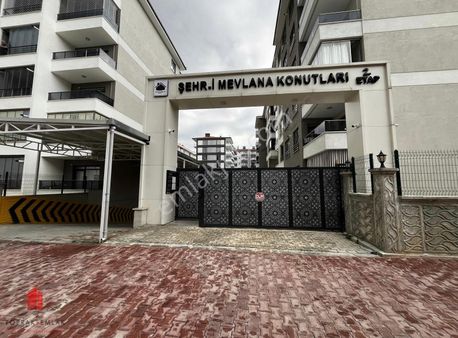 Kültür Merkezi Tranvayın Dibi Sıfır, Site İçi 3+1 Satılık Daire