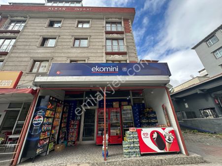 Turyap Tan Pendik Safa Caddesi Üzerinde Satılık Dükkan