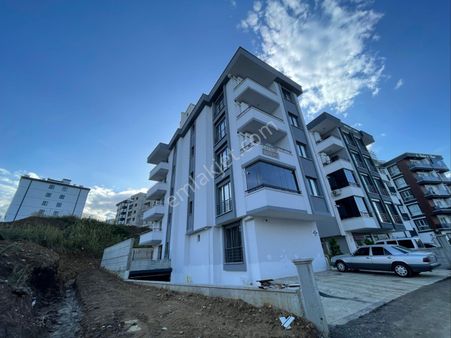 Atakum Pelitköy Tramvay Duragı 1 Sokak Üstü Satılık 2+1 Eşyalı Daire