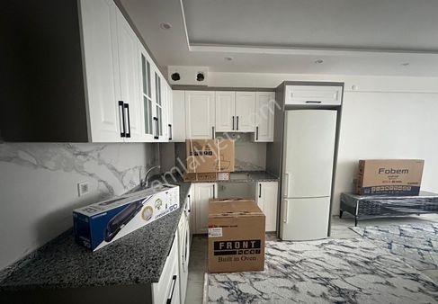 Zeki Emlak'tan Muradiye Mh İstasyon Civ Eşyalı Satılık 2+1 Daire