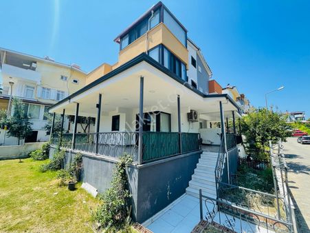 Kuşadası Sogucakta Plaja 1.2 Km Mesafede 3+1 Bahçeli Yazlik