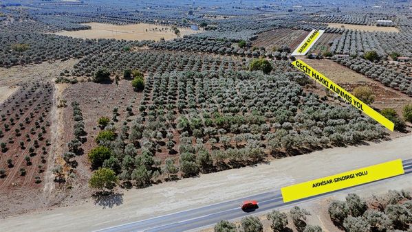 Karaköy Mahallesinde 4.660 M2 Tek Tapu Yolu Olan Fırsat Arazi