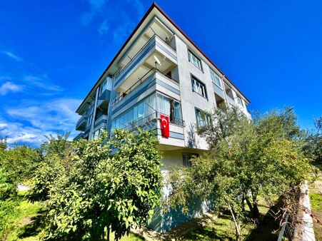 Berkay Demirel'den Altınkumda Geniş Kullanışlı 2+1 Daire