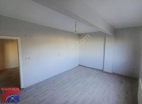 Sultanbeyli Mecidiye Mahallesinde 2+1 Kiralık Daire