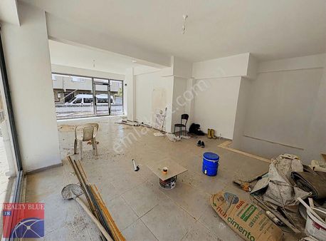 Sultanbeyli Ahmet Yesevi Mah Kiralık 160 M Dükkan