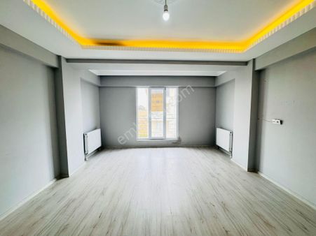 Güven'den Kapaklı'da Kombili, Ankastreli Arakat Fırsat 2+1 Daire