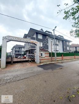 Burhaniye Mahallesinde Satılık 3+1 Ara Kat 130m²