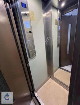 Çelebioğlun'dan Gebze Belediye Karşısı Cadde Üstü Satılık 4+1