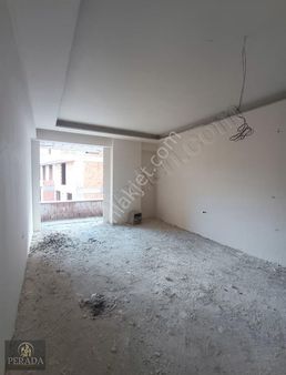 Başiskele Paşadağ'da 125 M² 2+1 Asansörlü Ara Kat Daire