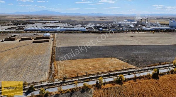 Çumra Şeker Fabrikası Yanında Satılık Tarla 8500 M2