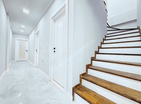 Antalya Manavgat Ilıca Merkezde Asansörlü Satılık 4+1 Dubleks