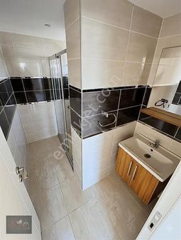 Umut Balta Gayrimenkul'den Burhaniye'de 5+1 Satılık Daire