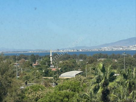 Balçova Agora Karşısı Deniz Manzaralı Satılık 3+1 Daire