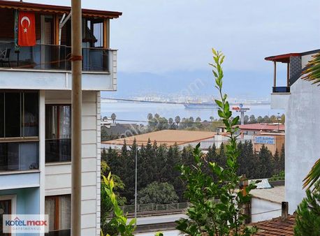 İzmitte Deniz Manzaralı Tek Katlı Bahçeli Müstakil Ev