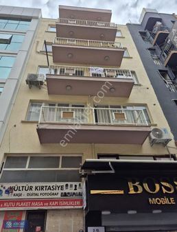 Krokiden Karşıyaka Carşıda Kiralık Ofis