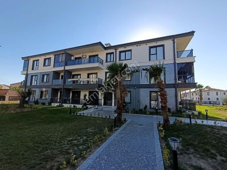 Taş Emlak'tan Site İçinde 1+1 Daireler