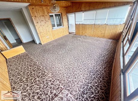 Cihandan Estergon Cadde Üzeri Özlem Cadde Paraleli Asansörlü 5+1