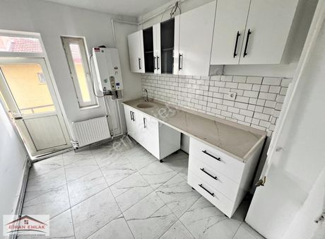 Cihandan Kızılcahamam Cadde Üzeri Katta Yapılı 3+1 Daire