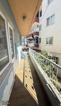 Çanakkale İsmetpaşa Mahallesinde Ara Kat Geniş 2+1 Kiralı Daire