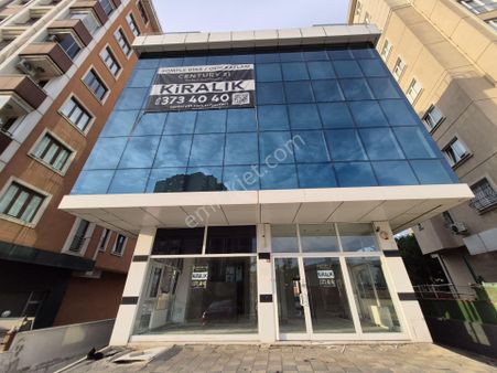 Ümraniye Site Mah.tabela Değeri Yüksek Kiralık Dükkan