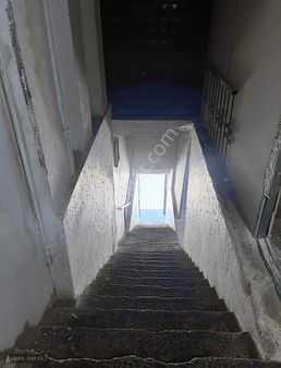 Lider Emlak'tan Sitelerde Kiracılı 640 M2 Satılık Dükkan