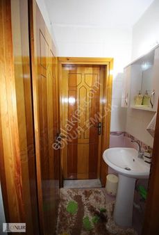 Onur Emlak Nakipoğlu 3+1 Geniş Bakımlı Satılık Daire