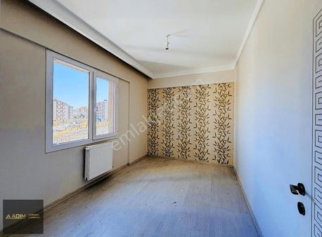 Demokrasi Tokide Satılık Özel Yapsat Ara Kat Daire