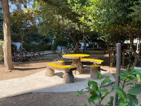 Beylıkdüzünde 3+1 Site İçi 2 Kat Satılık