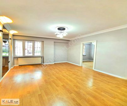 Meydan Ardıclı Ya Komşu Toplu Taşımaya 2dk Yürüme Mesafesinde