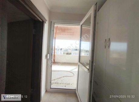 Çandarlı'da Denize Yakın Satılık Triplex Villa