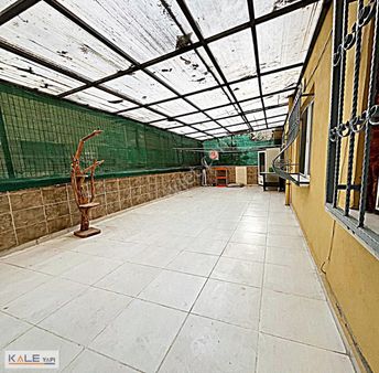 Meydan Da 3+1 Evebeyn Banyolu 120 M2 Satılık Bahçeli Bahçe Katı