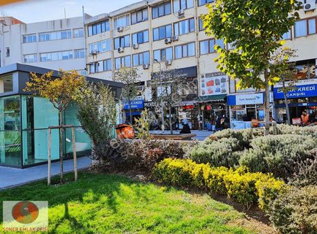 Üsküdar Meydanda 35 M2 Ofis
