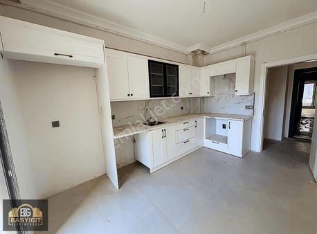 Atatürk Mah.umut Parkı Yakını 2+1.95m2 E.banyolu,yerden Isıtmalı