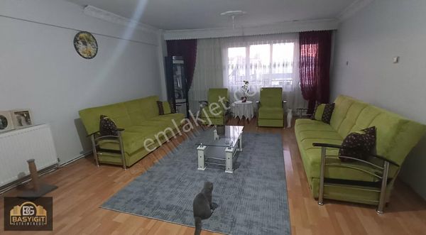 Adliye Ve 6. Noter Yakını Cadde Üzeri 2+1 Satılık Daire