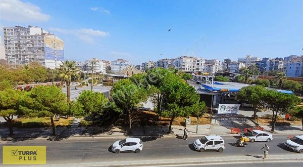 İnönü Caddesi Metro Yakını Asansörlü Otoparklı Kiralık Daire 4+1