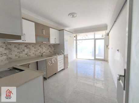 Güngör Emlak'dan Ulubey Mahallesinde Satılık 3+1 Daire