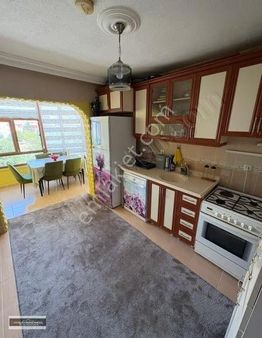 *rs'den*iskanlı Cadde Üzeri Ön Cephe Merkezi Konum Bedava 3+1