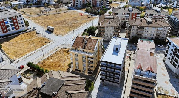 Sıfır Cadde Üstü Ara Kat 2+1 Daire Gören Gayrimenkul'den