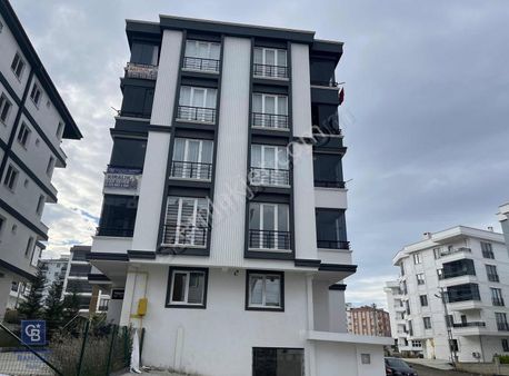Cb Park Can Sever'den Büyük Oyumcada Eşyalı Kiralık Daire