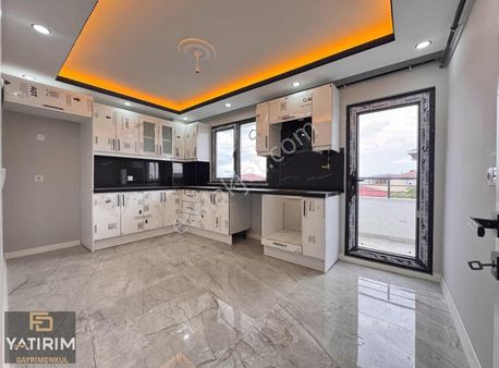 İstasyon Caddesi Çınar Mevki 3+1 200 M2 Lüx Çatı Dubleks Daire