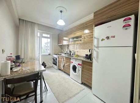 Tuğra'dan Çobançeşme Mah.cumhuriyet Parkıyanı 2+1 Arakat Satılık