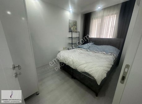 İstiklal De 1+1 Kiralık Arakat Balkonlu Sıfır Eşyalı